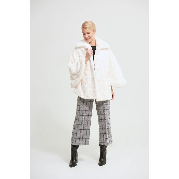 NWT Joseph Ribkoff cream monochromatic pattern textured faux fur cape jacket, S - Picture 4 of 9